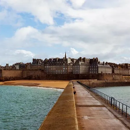 Ker Spa, Gite Avec Spa Privatif Dans La Chambre Villa Dol-de-Bretagne